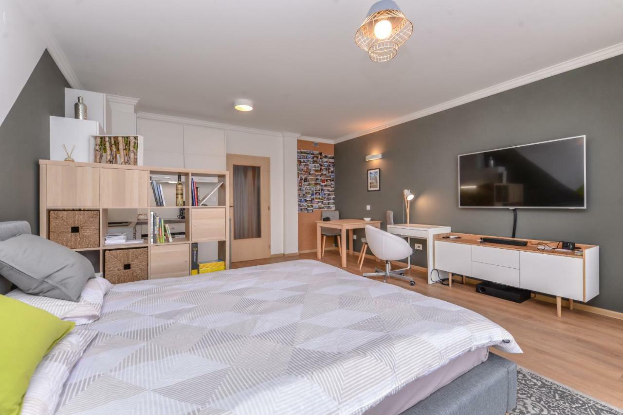 The Spot - Fully Equipped, Central, Modern Studio By Flat Mаnager Sofia Eksteriør bilde